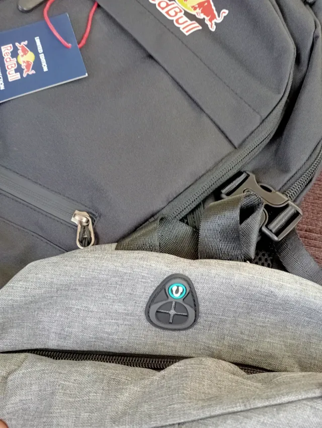 Mochila Red Bull Athletes Only Negra/Gris