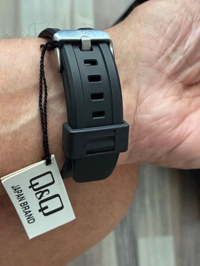 Reloj Q&Q Hombre Sumergible 10 ATM