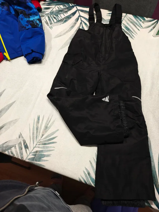 Peto de esquí negro talla 4-6