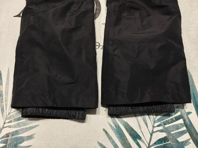 Peto de esquí negro talla 4-6