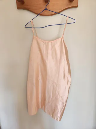 Vestido rosa de tirantes