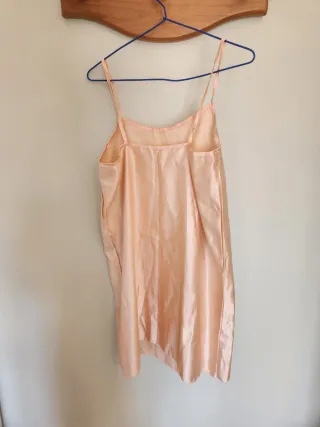 Vestido rosa de tirantes