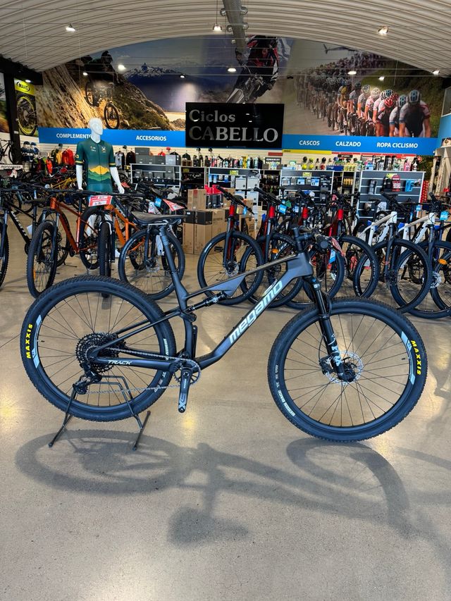 Megamo Track 10 - Ultima unità Taglia L