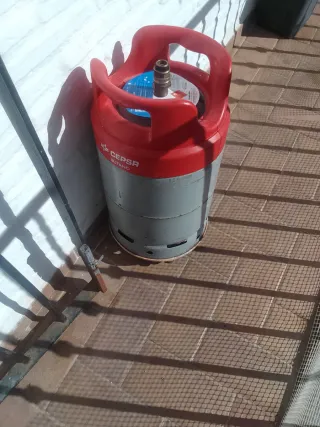 Casco protector bombona gas Cepsa