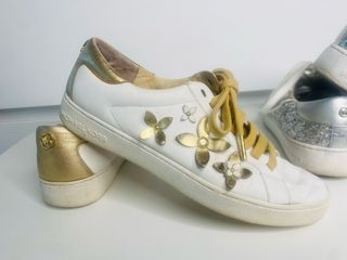 Zapatillas Michael Kors doradas y blancas T39