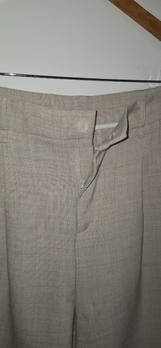 Pantalón corto beige