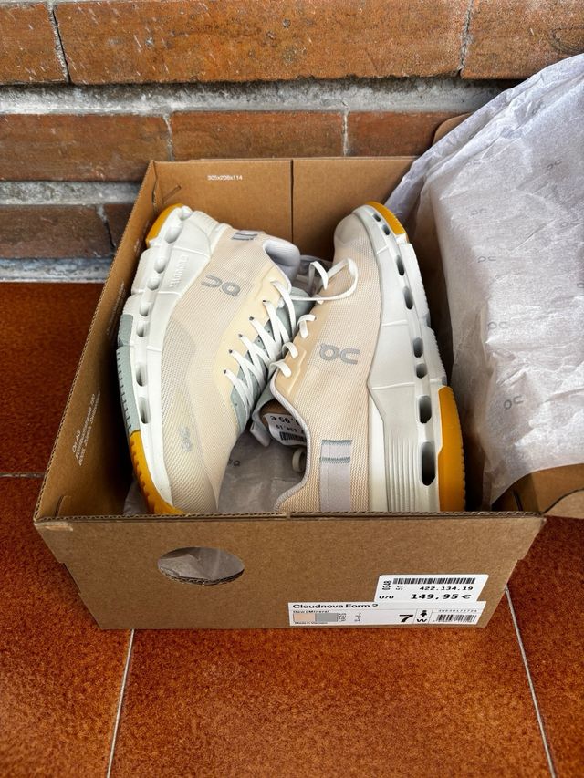 Zapatillas On Cloudnova Form2  ¡¡URGE!!