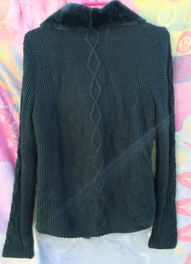 ABRIGO VERDE DE ANTE, PELO Y PUNTO