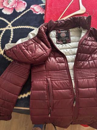 Abrigo Norway Morado Semi Nuevo,talla M/l