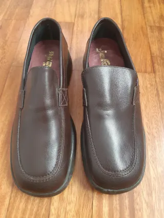Zapatos de piel para caballero marrones