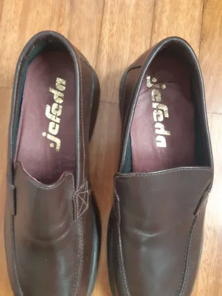 Zapatos de piel para caballero marrones