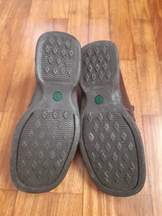 Zapatos de piel para caballero marrones