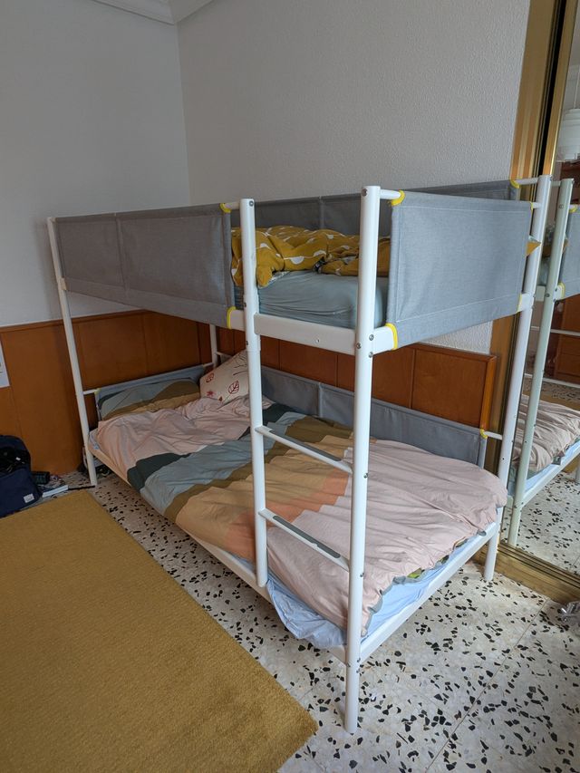 Litera VITVAL Ikea con colchones
