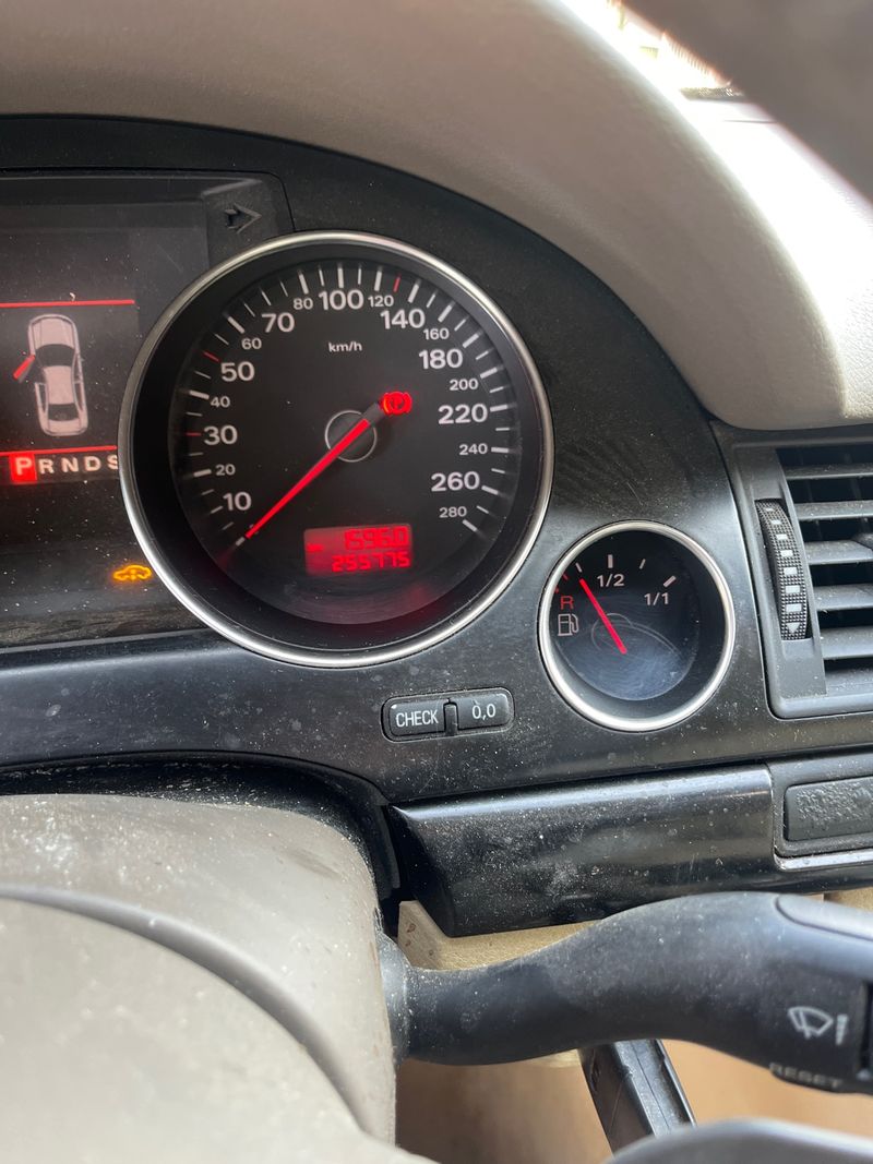 Audi A8 2004 - foto 1