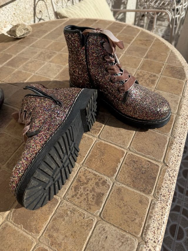 Botas niña purpurina oro y rosa