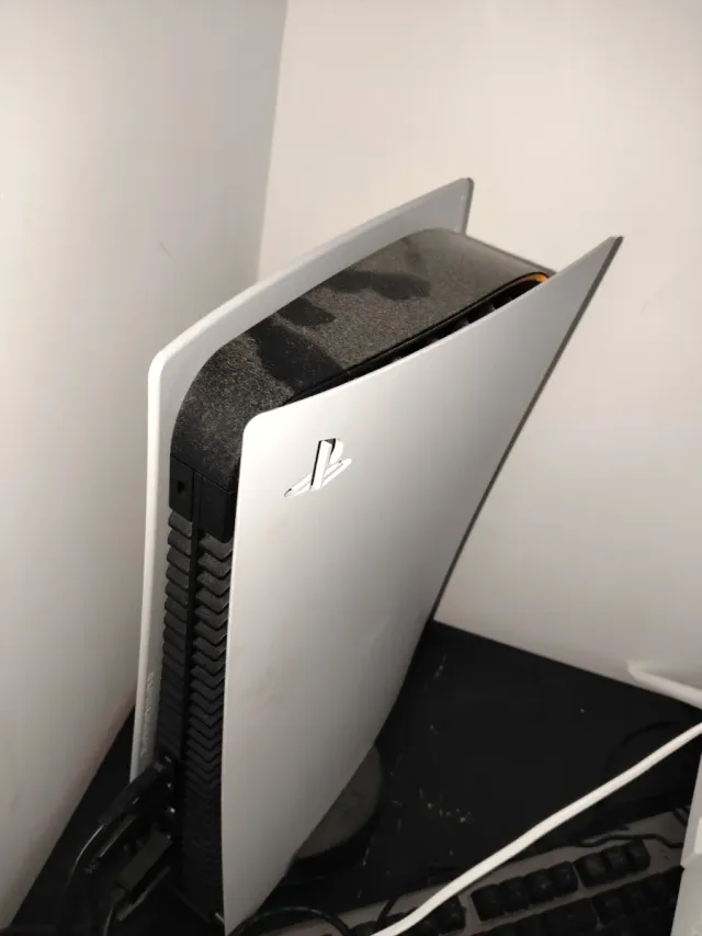 Consola PS5 Sony Blanca y Negra