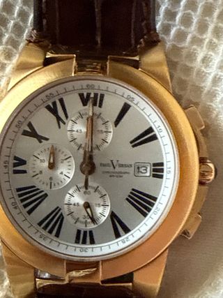 Reloj Paul Versan Dorado Cronógrafo.
