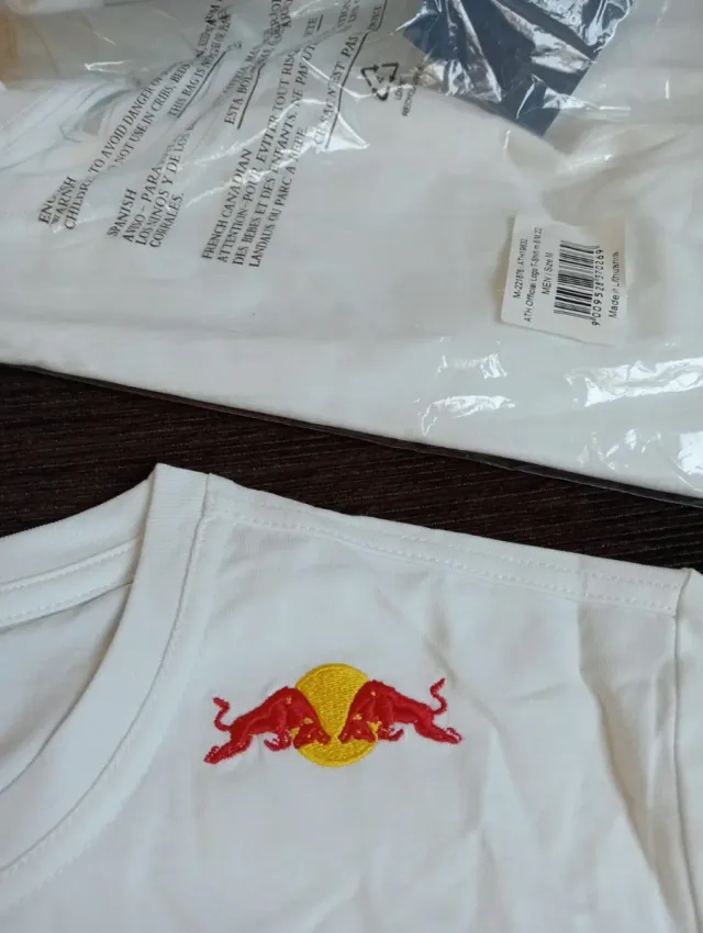 Camiseta Red Bull Athletes Only