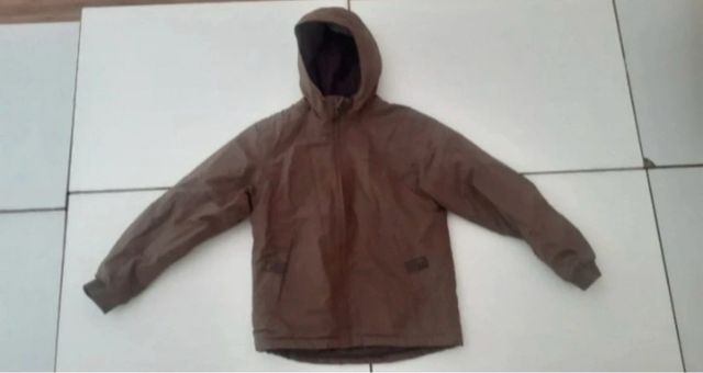 Giubbotto con cappuccio