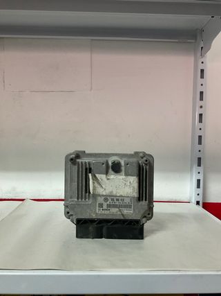 Centralita Motor UCE Audi A4 2014