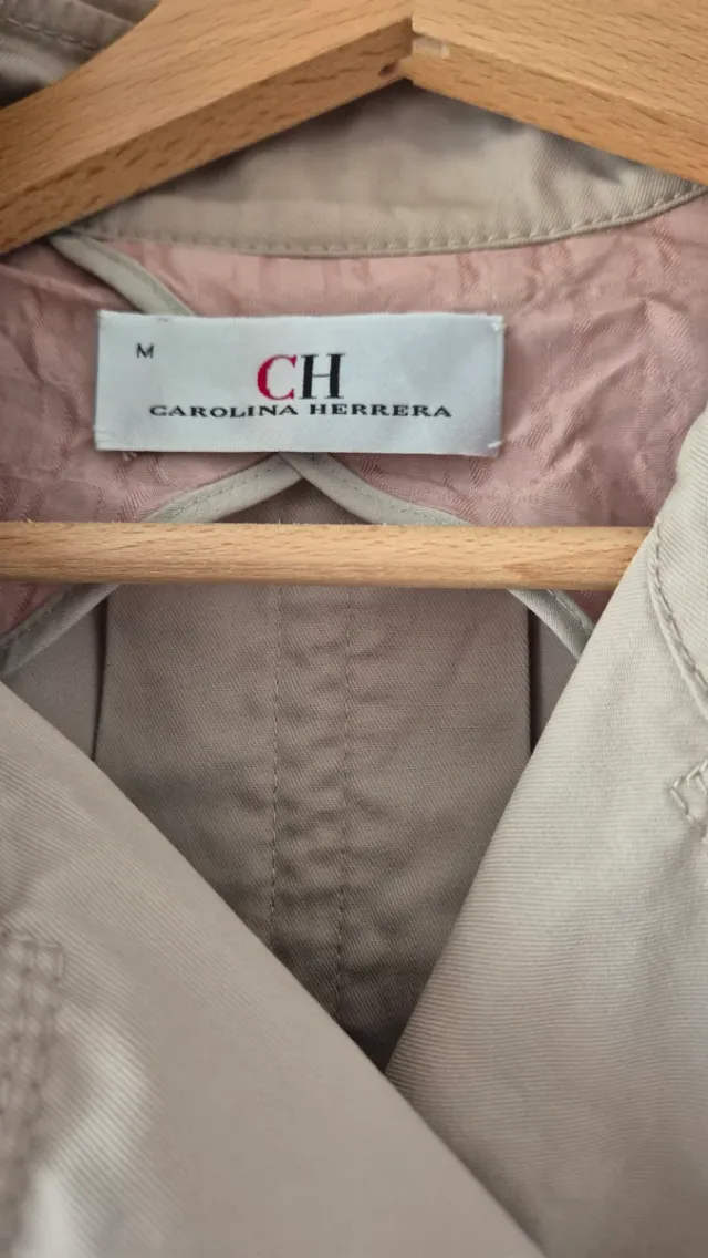 Gabardina Carolina Herrera Beige