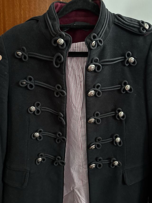 Chaqueta Zara militar negra