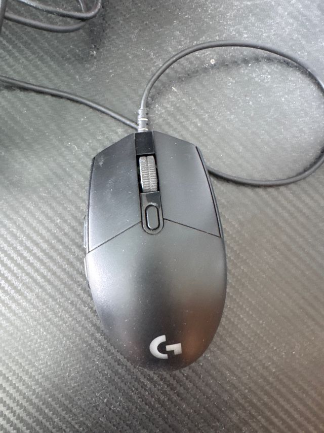 Ratón Logitech G203