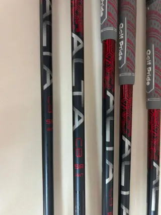 Palos de Golf Ping 410.