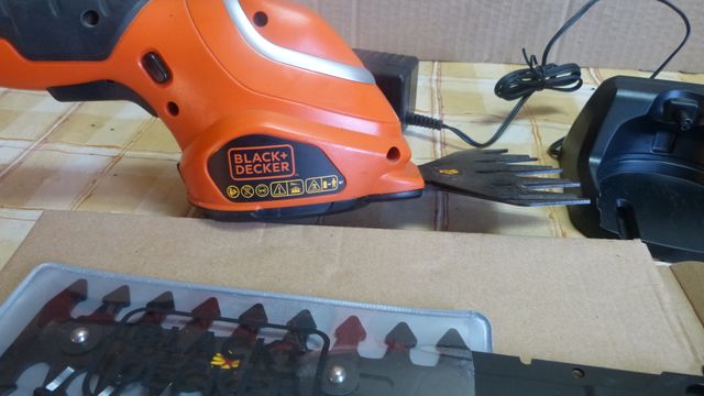 BLACK+DECKER GSL700Qw 7.2V Cortasetos