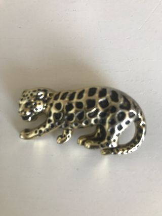 Lote Bisutería: Broches, Pendientes y Pulsera