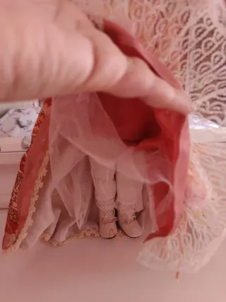 Muñeca de porcelana vintage