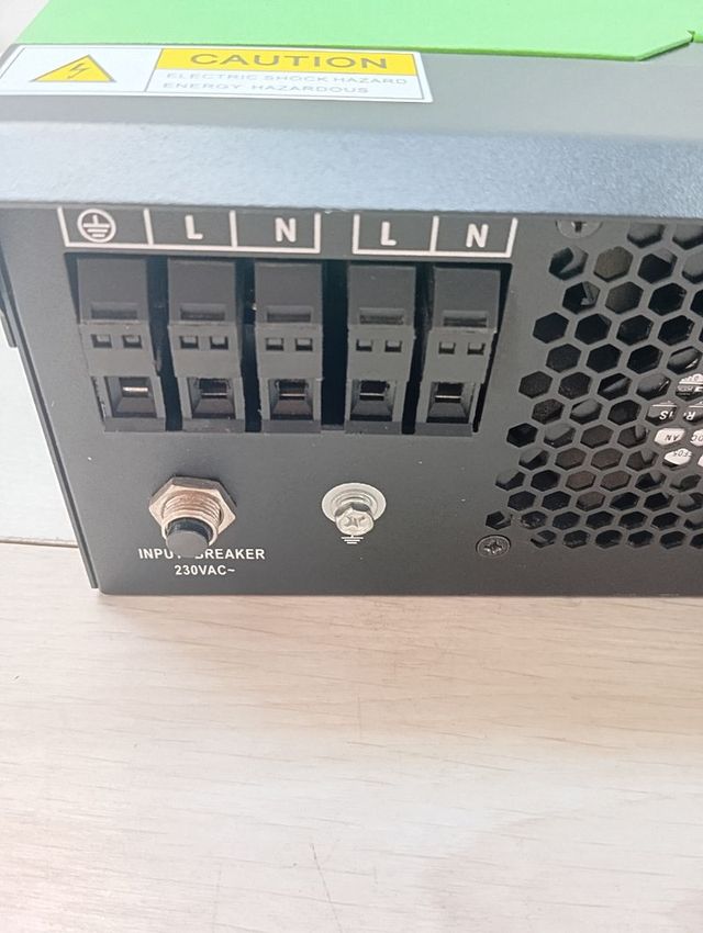 Master U-Power Inverter Caricabatterie Ibrido UM 3000W