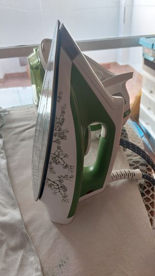 Plancha compact Rowenta