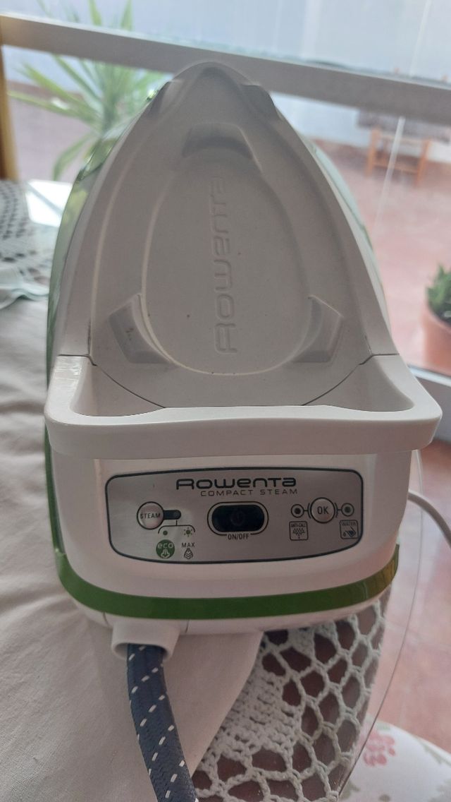 Plancha compact Rowenta