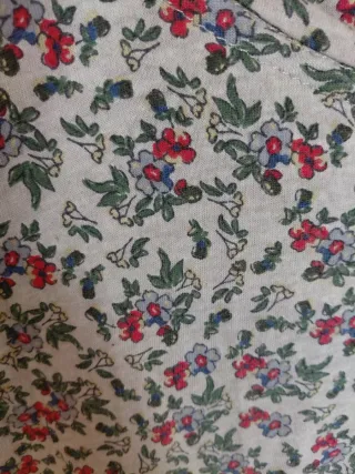 Camiseta floral beige