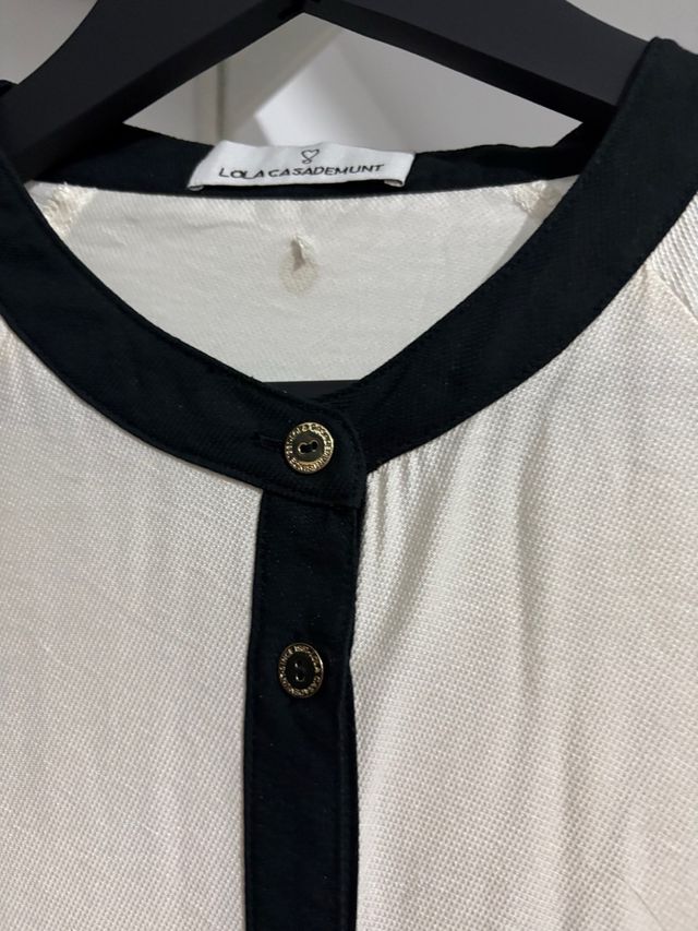Camisa Lola Casademunt Blanca y Negra
