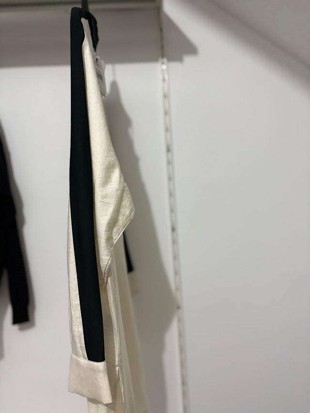 Camisa Lola Casademunt Blanca y Negra