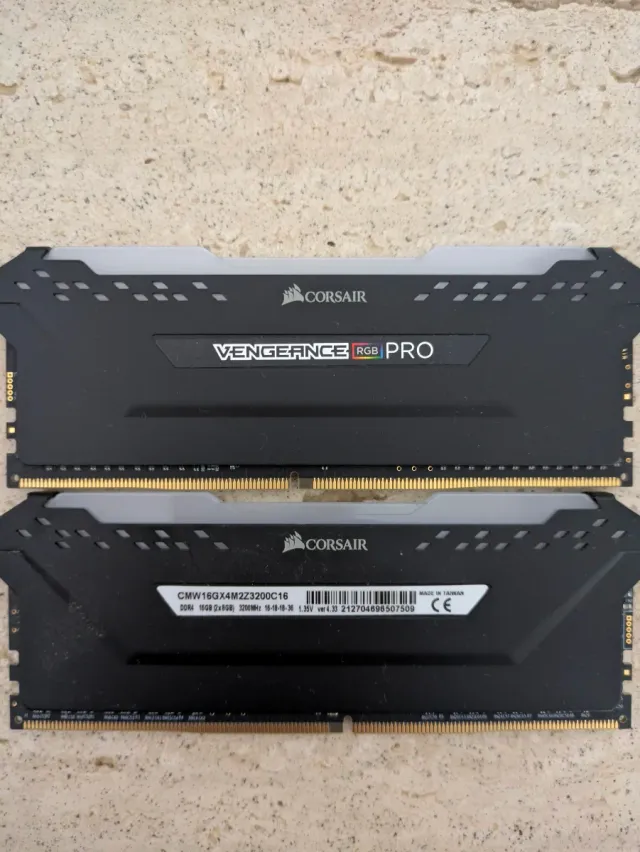 Corsair Vengeance RGB Pro DDR4 16GB