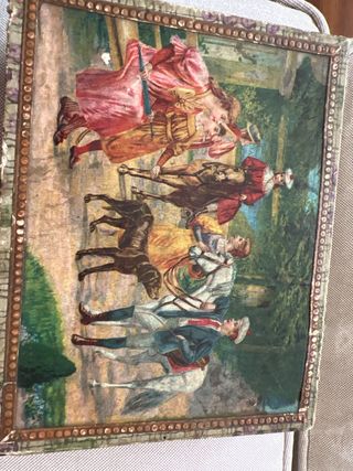 Antico puzzle in legno con scena