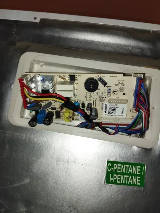 Técnico de reparación tardo místicos