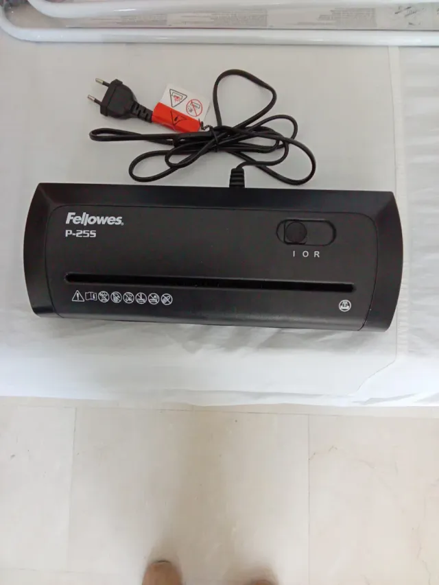 Trituradora de documentos Fellowes P-25S REBAJADO