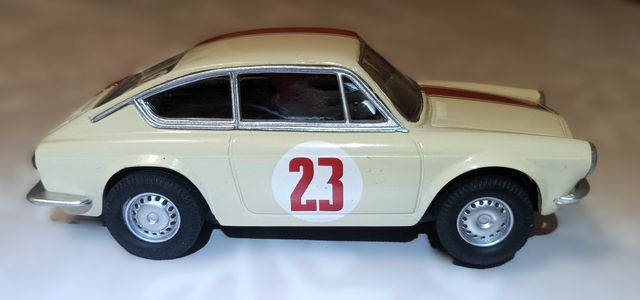 Coche Scalextric SEAT 850 TC