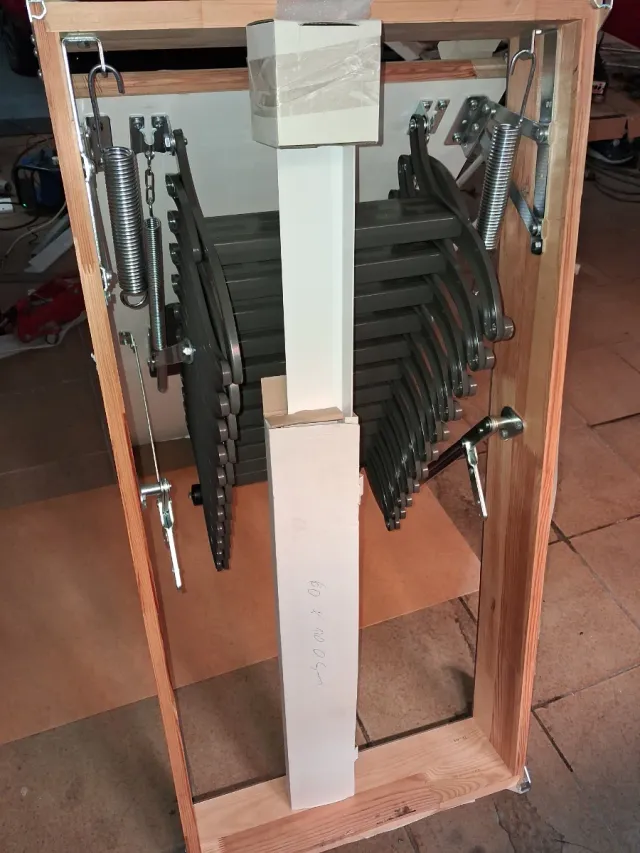 Escalera escamoteable buhardilla