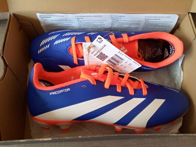 N 38.5 / Botas Fútbol nuevas Adidas Predator