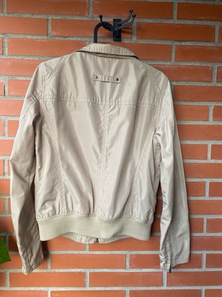 Cazadora Cortefiel Beige