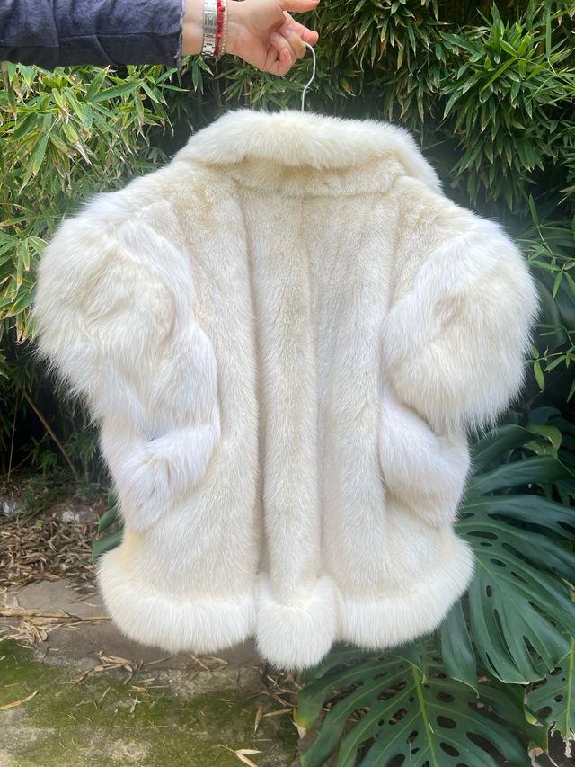 Abrigo de pelo blanco talla única