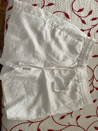 Bermudas Zara chico blancas