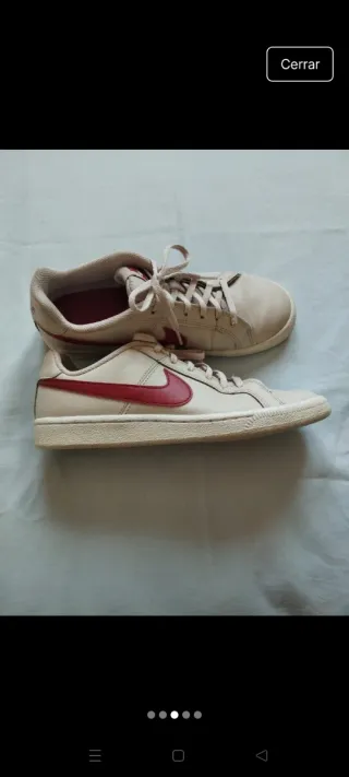Zapatillas Nike Beige y Rojo Talla 38