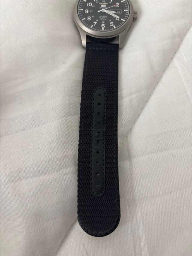 Reloj Seiko 5 Sports Automático Negro