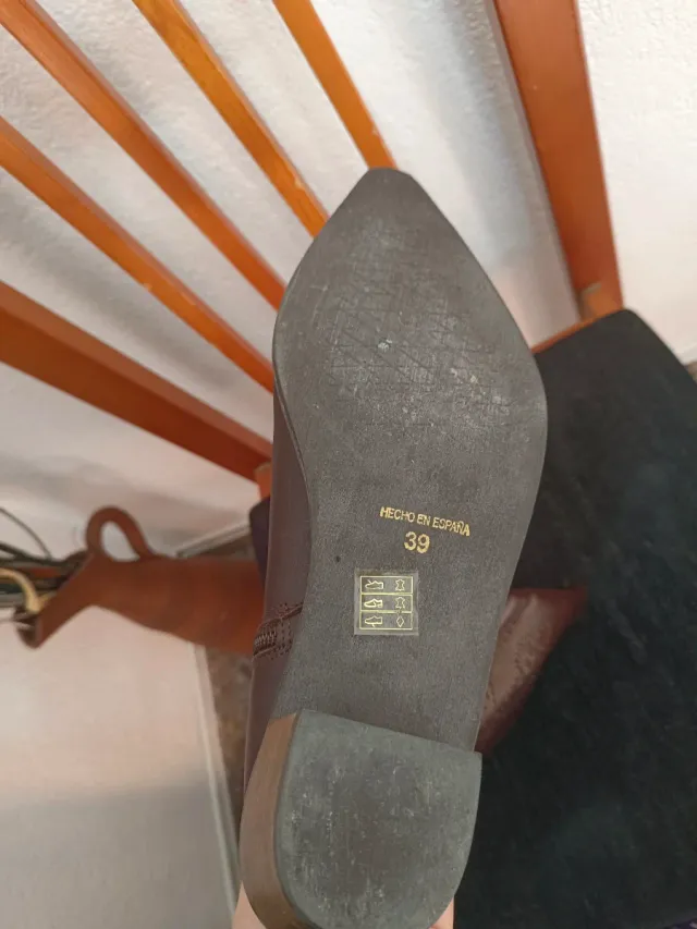 Botas de piel marrón talla 39 caña ancha